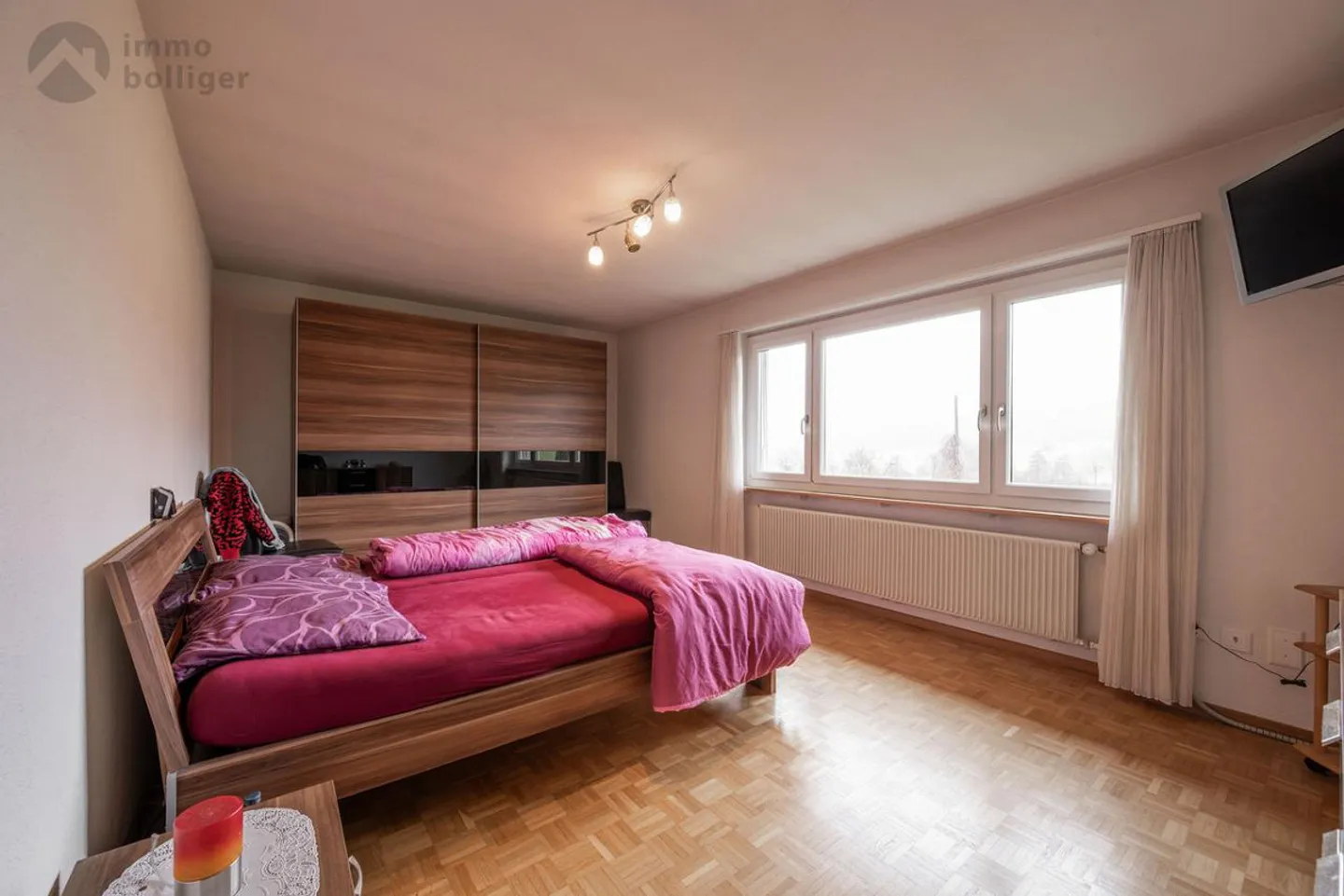 Charming Single-Family Home with Far-Reaching Views in Idyllic Location - Photo 10 of 16