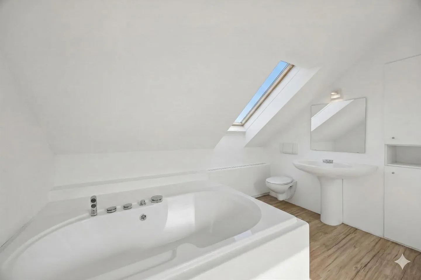 Votre nouveau chez-vous : situé au calme, spacieux et plein de possibilités ! - Photo 13 sur 13