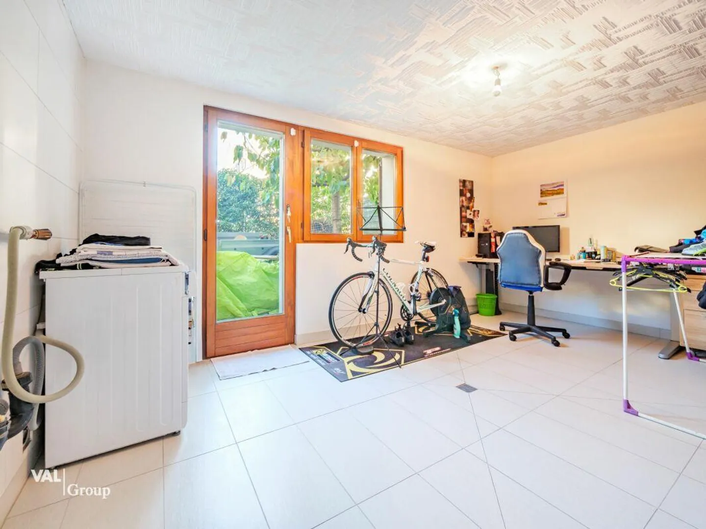 Magnifica villa con giardino, che offre una configurazione ideale per due unità - Foto 11 di 15