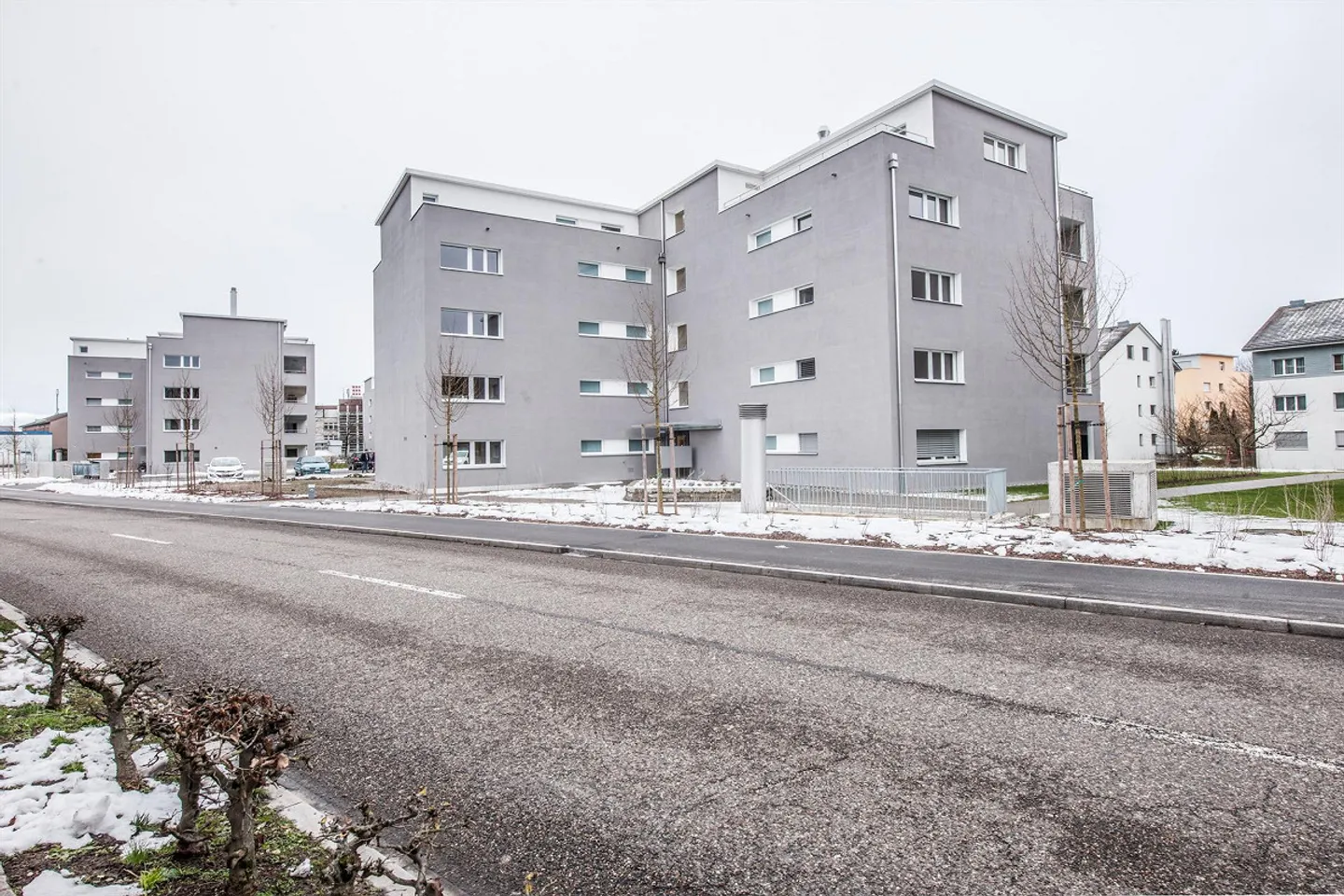 Appartement lumineux de 4,5 pièces avec balcon à Dübendorf - Photo 10 sur 11