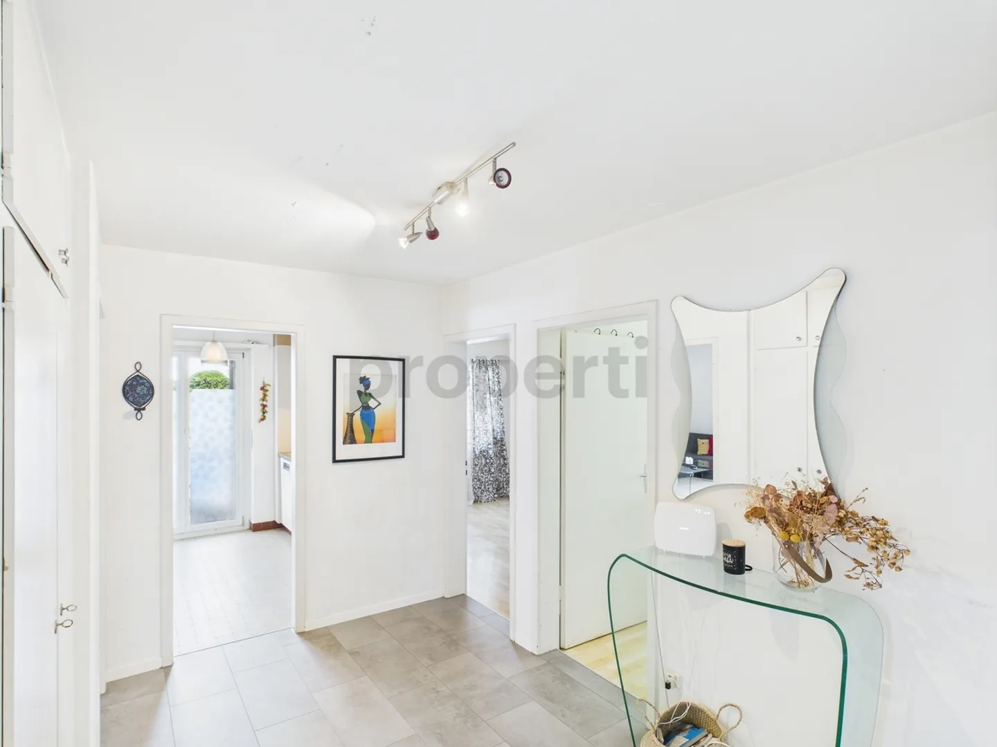 Appartamento 4 stanze modernizzato con balcone, Bottmingen - Foto 5 di 10