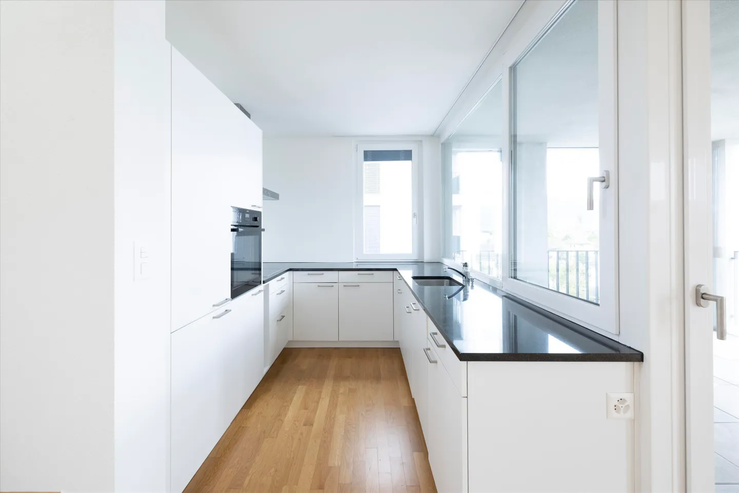 Rare belle maisonette de 4,5 pièces avec vue de rêve ! - Photo 4 sur 11