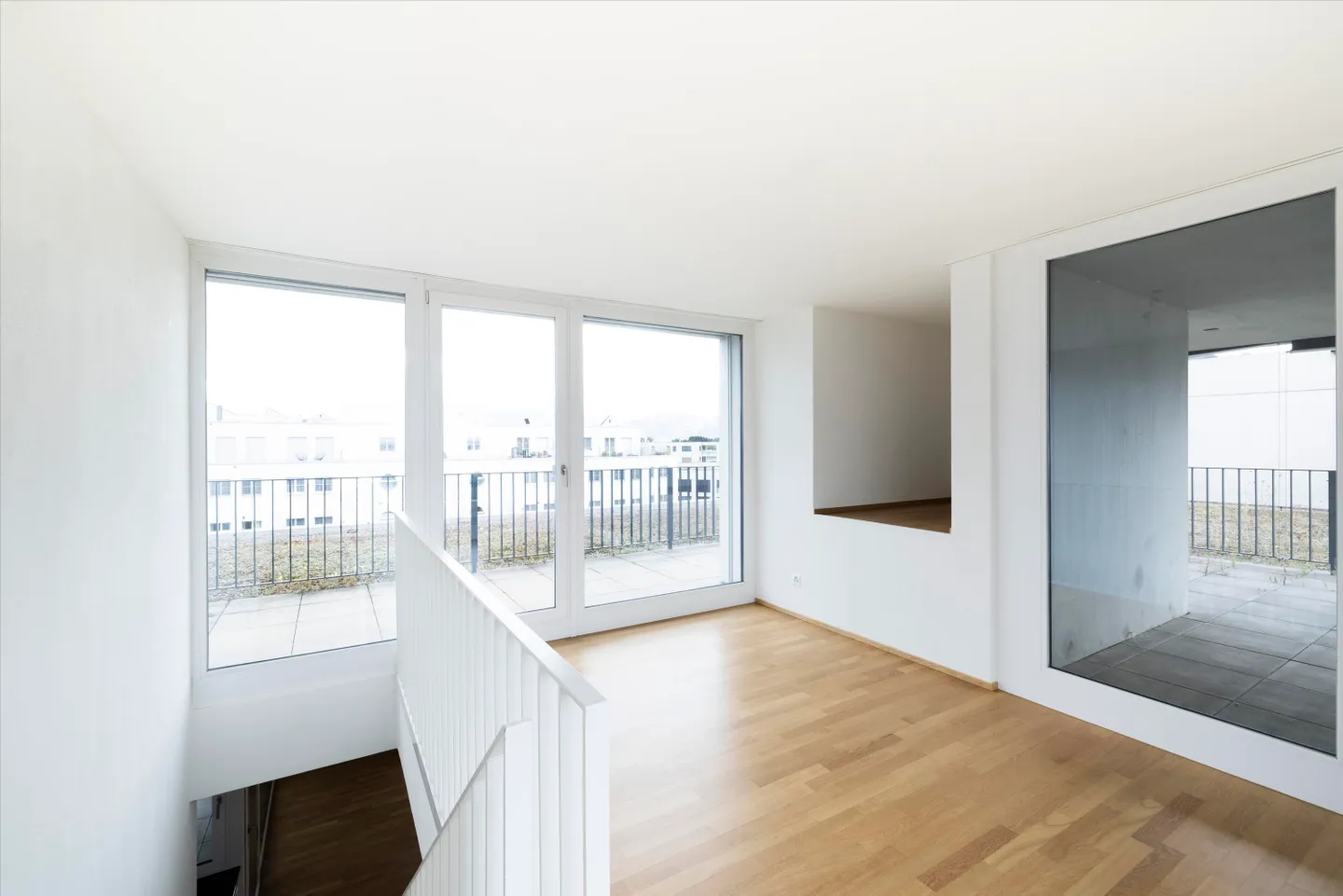 Rare belle maisonette de 4,5 pièces avec vue de rêve ! - Photo 8 sur 11
