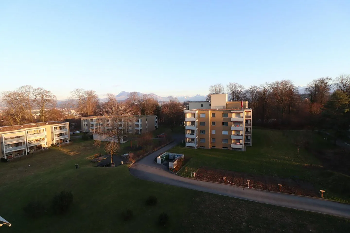 Bella appartamento 1.5 camere con vista montagna - Foto 10 di 10