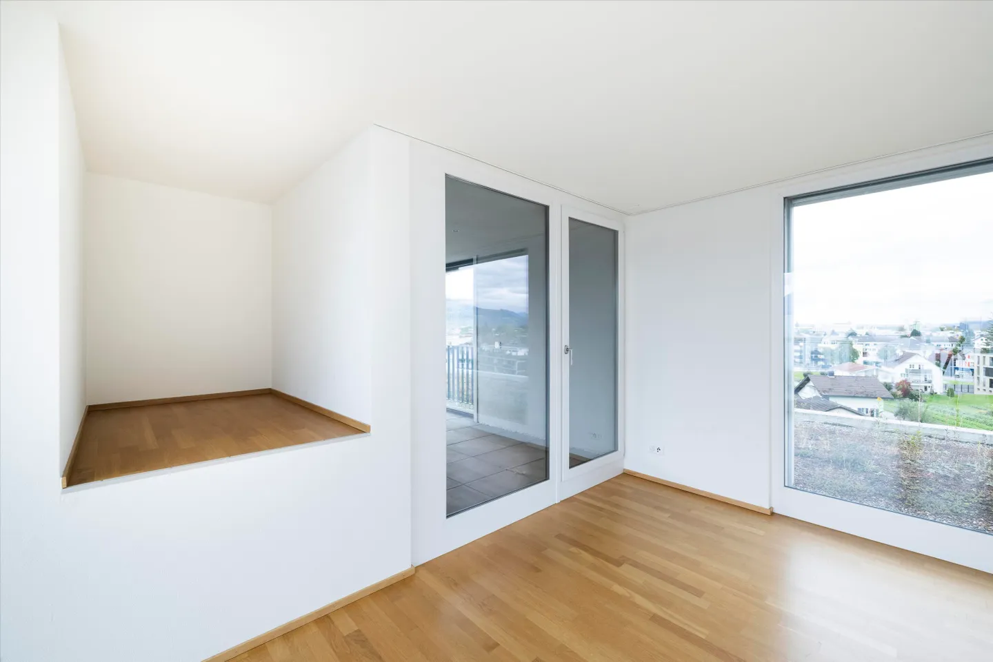 Rare belle maisonette de 4,5 pièces avec vue de rêve ! - Photo 9 sur 11