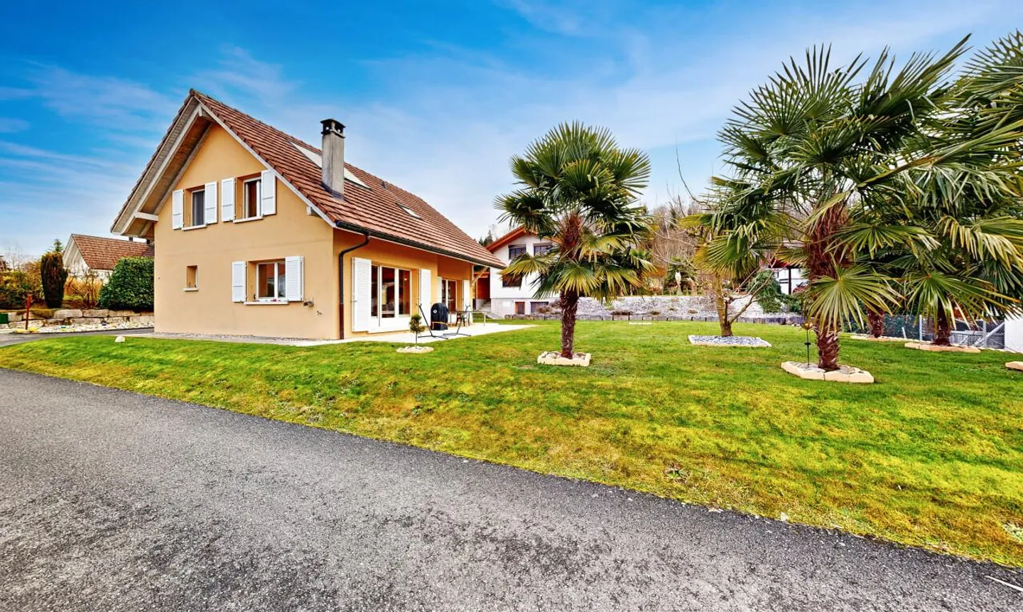 Casa luminosa con spazio ricreativo - Foto 1 di 11