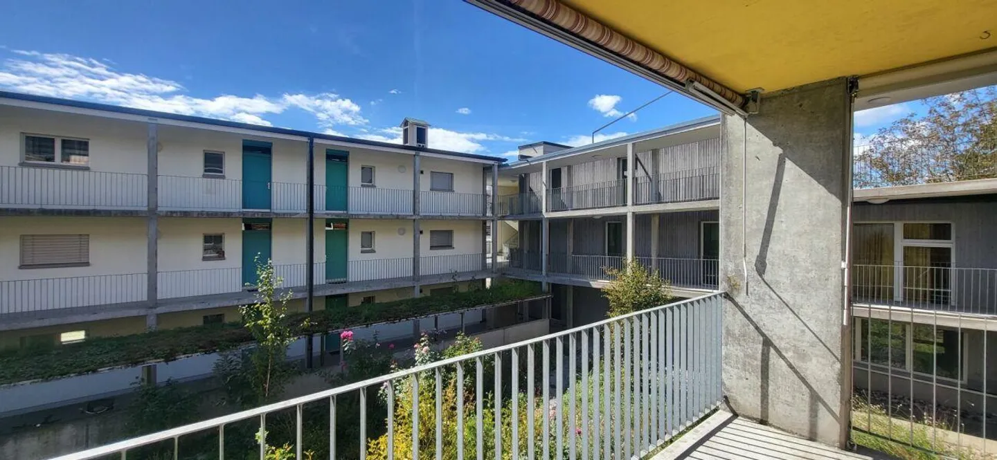 Beautiful 3-room apartment looking for a new resident with a flair for greenery! - Photo 13 of 14