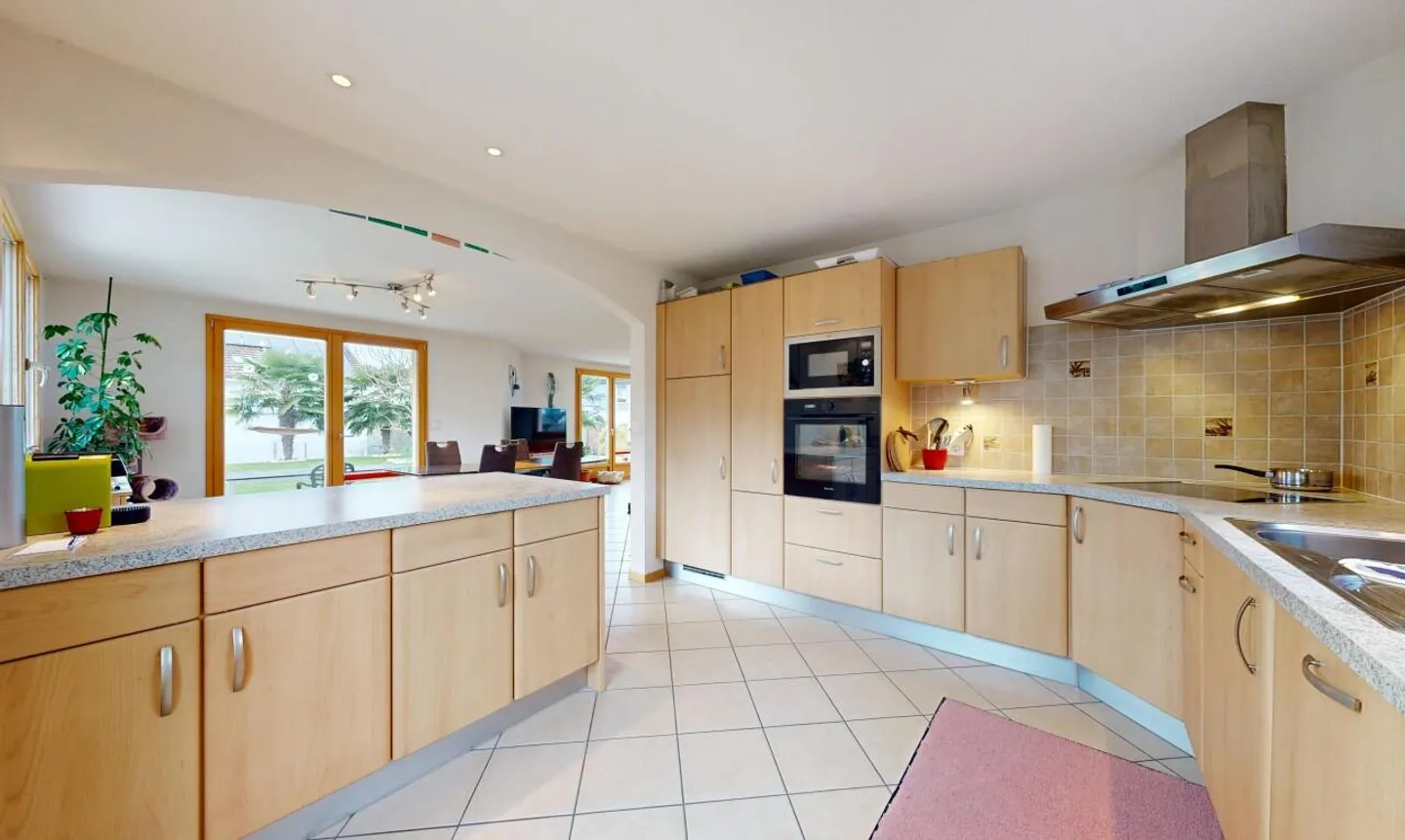 Casa luminosa con spazio ricreativo - Foto 5 di 11