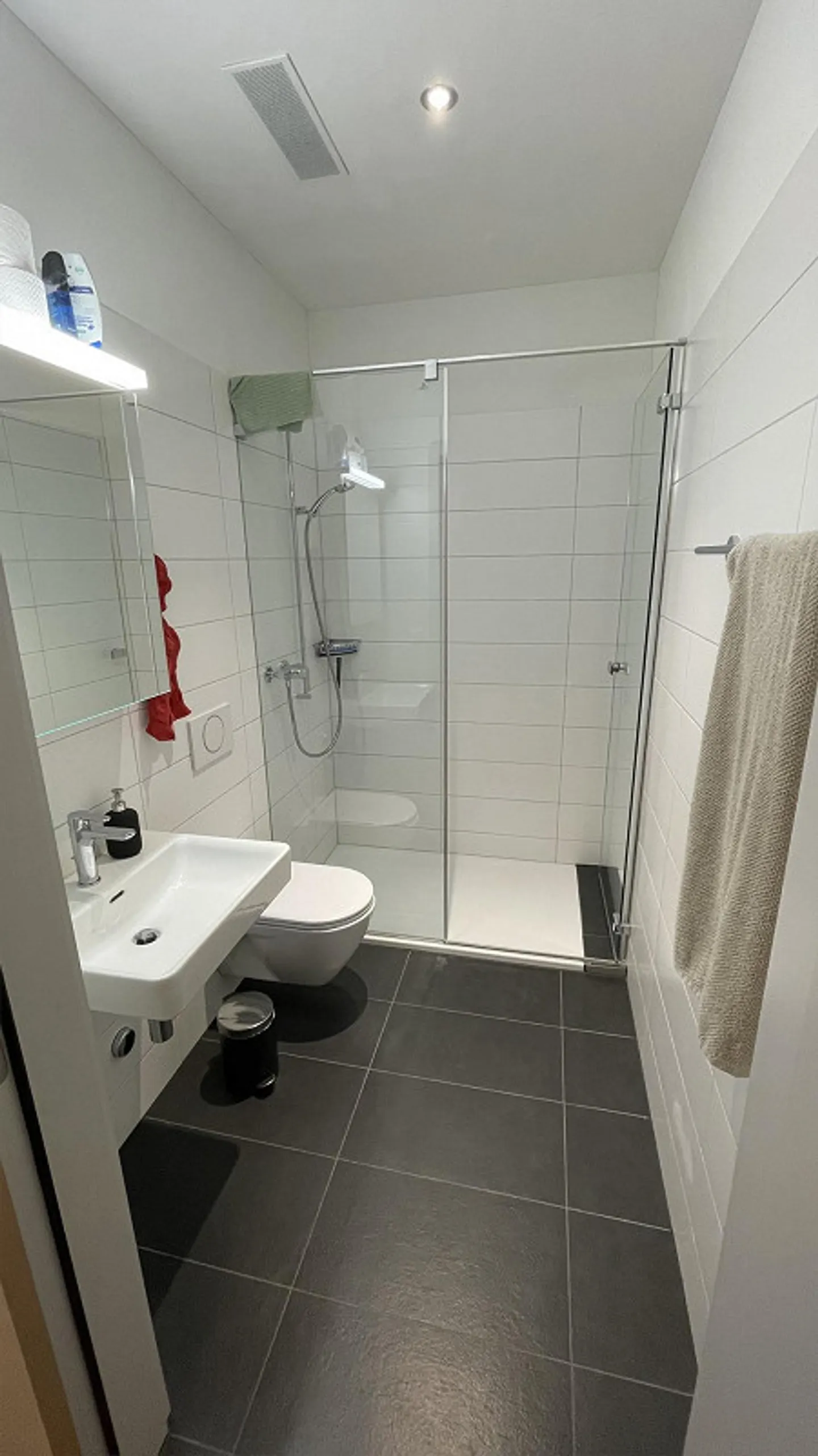 Modern shared apartment in a prime location - Photo 5 of 7