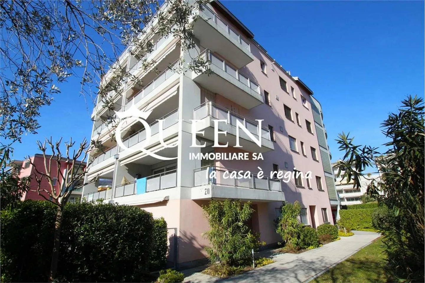 Pregassona: spacious and bright 3.5-room apartment, 116 m², with - Photo 1 of 13