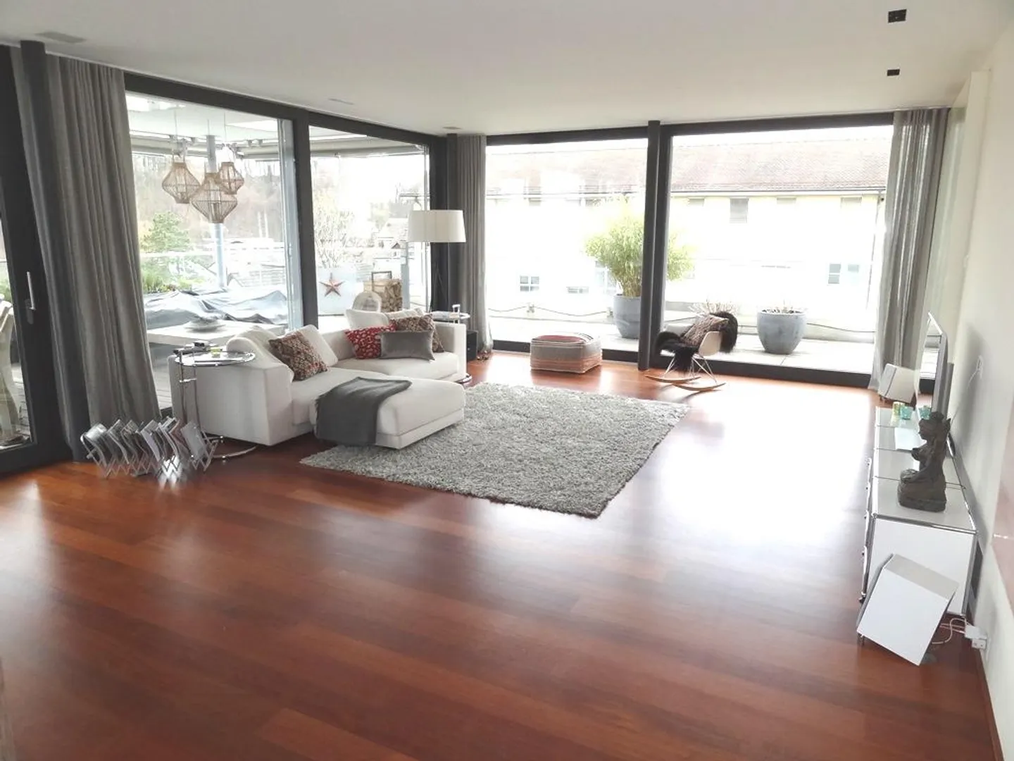 Modernes Penthouse mit Terrasse - Foto 4 von 13