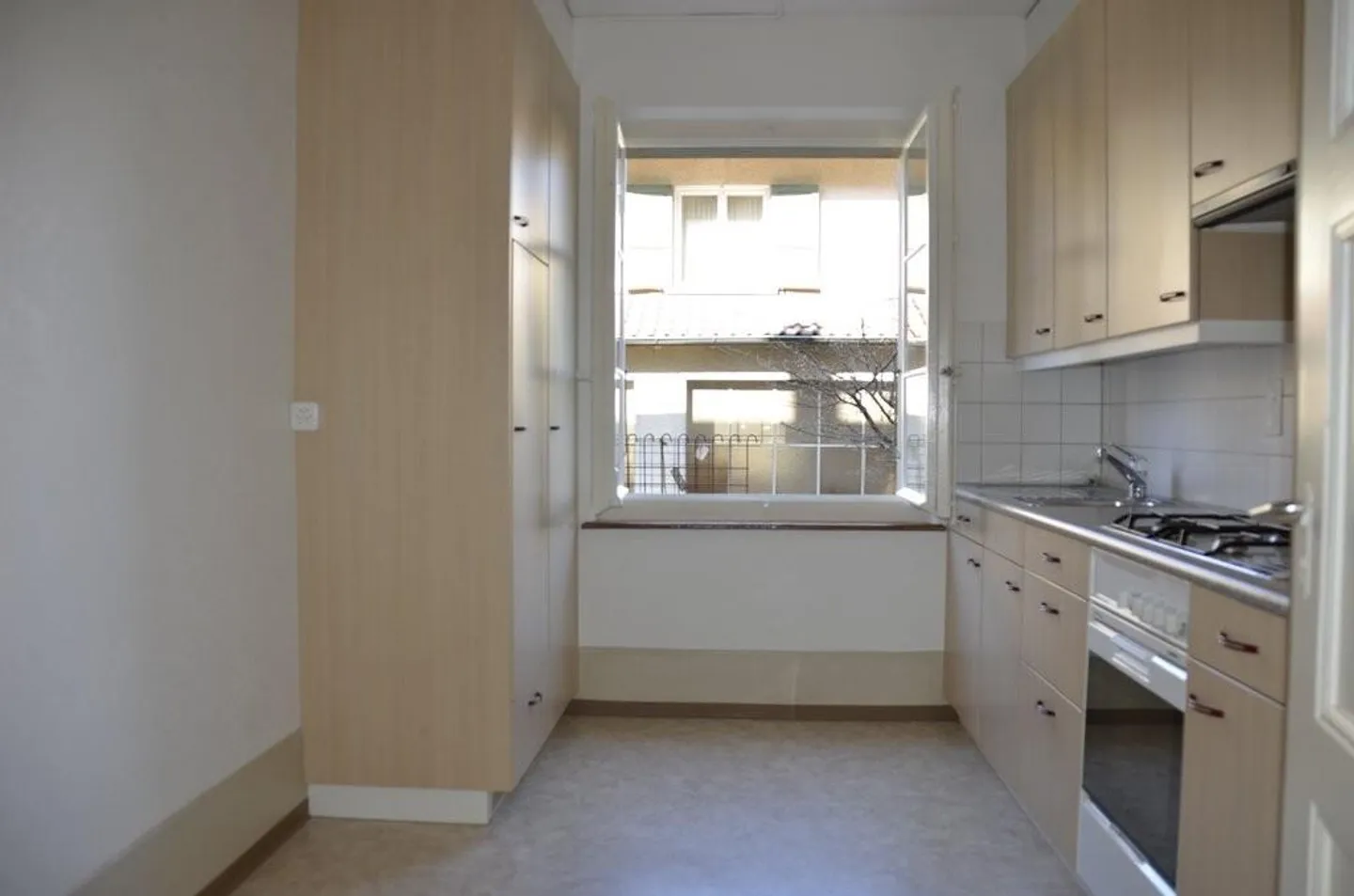 Bright 2.5-room apartment in Bümpliz - Photo 2 of 4