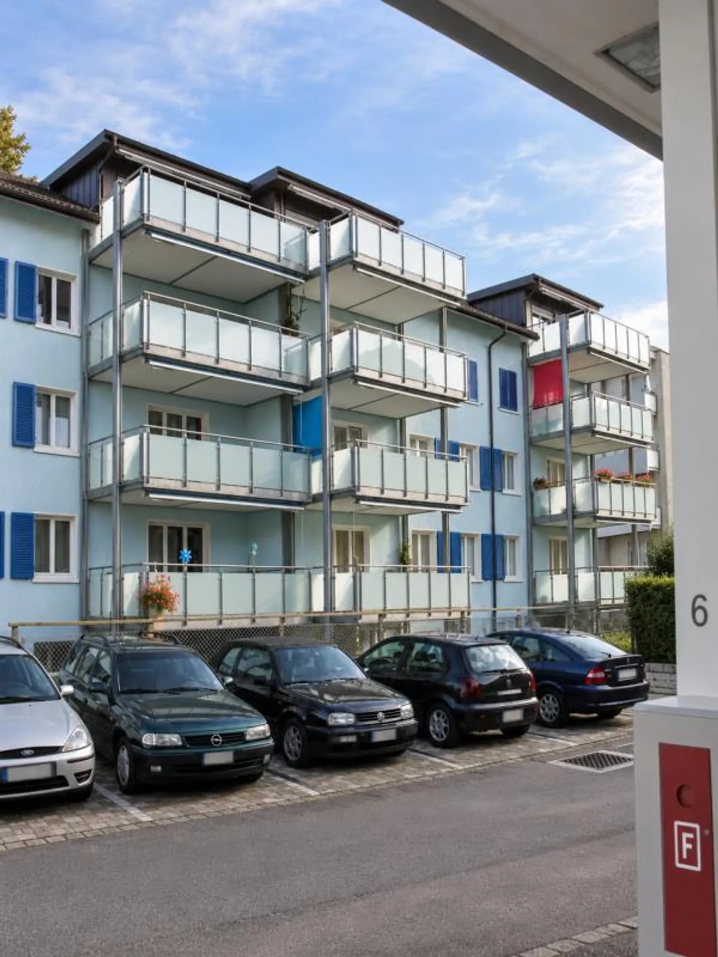 Appartement sous les toits lumineux de 2,5 pièces avec grand balcon - Photo 10 sur 10