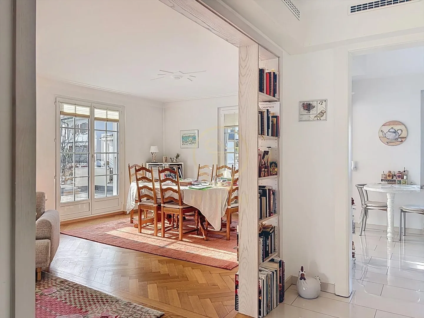 ROMONT - Appartamento ristrutturato di 3,5 locali con grande terrazza - Foto 1 di 7