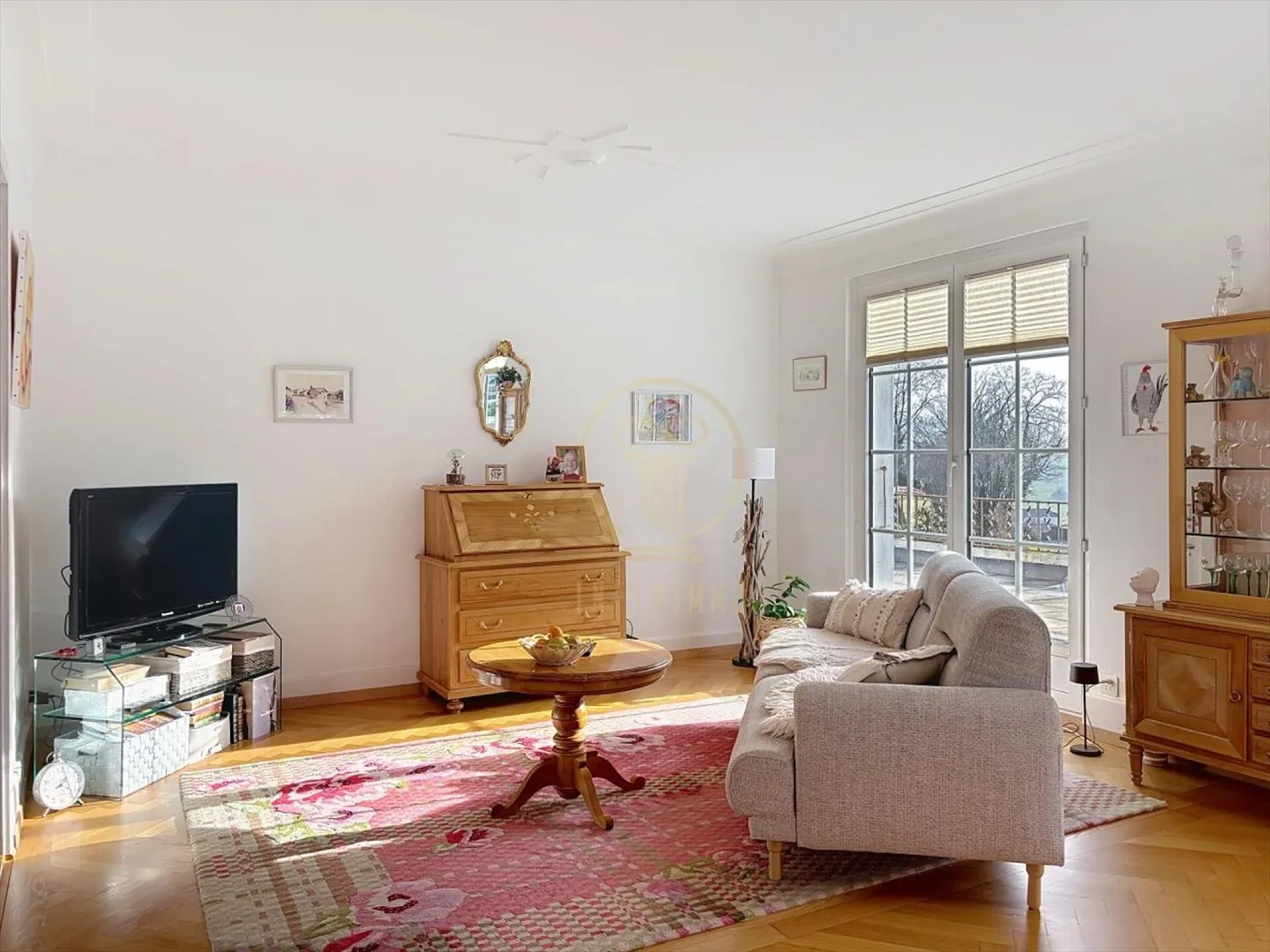 ROMONT - Appartamento ristrutturato di 3,5 locali con grande terrazza - Foto 2 di 7