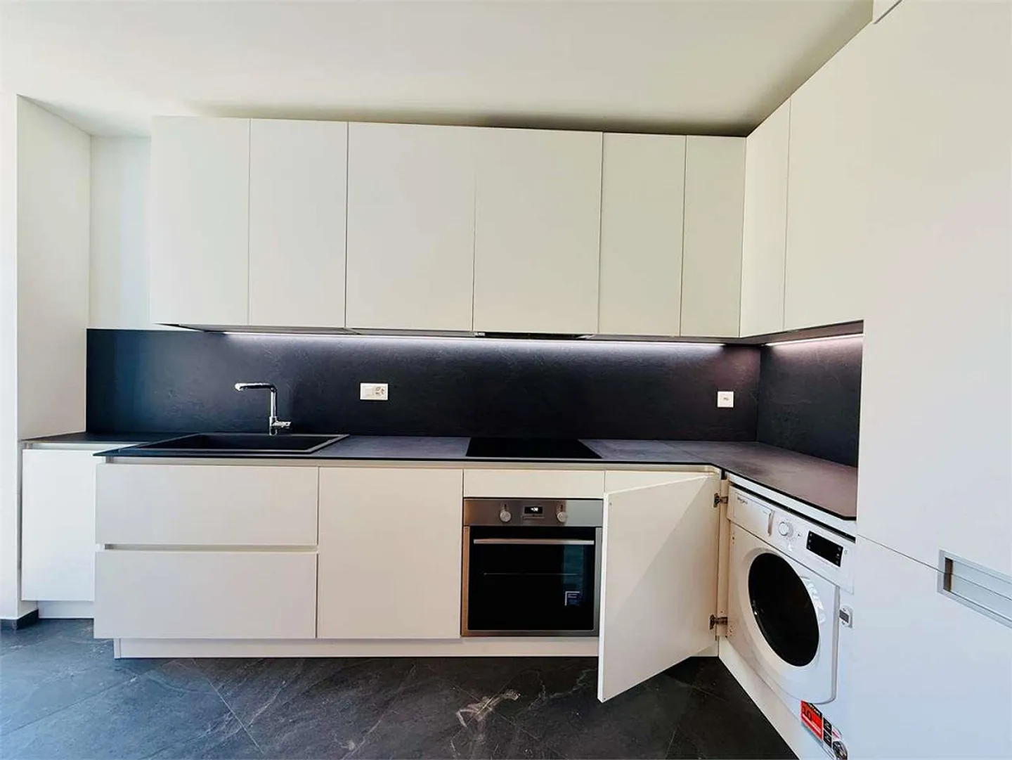 Elegantes Apartment in Riva San Vit - Foto 4 von 11