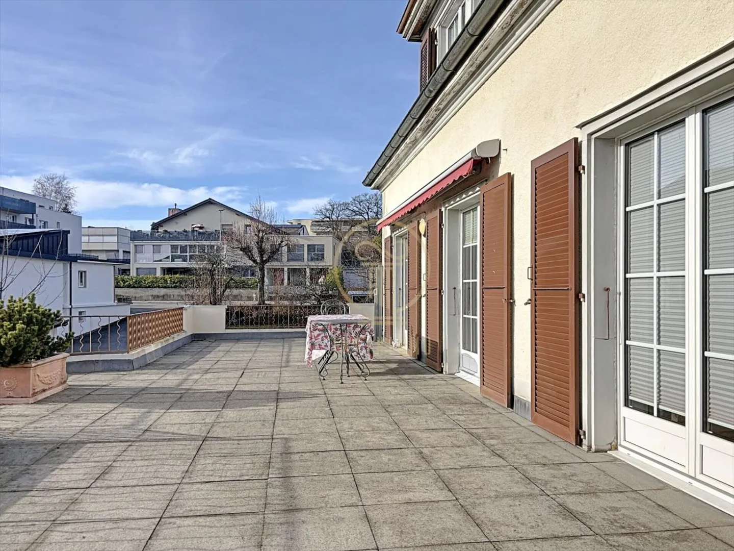 ROMONT - Appartamento ristrutturato di 3,5 locali con grande terrazza - Foto 7 di 7