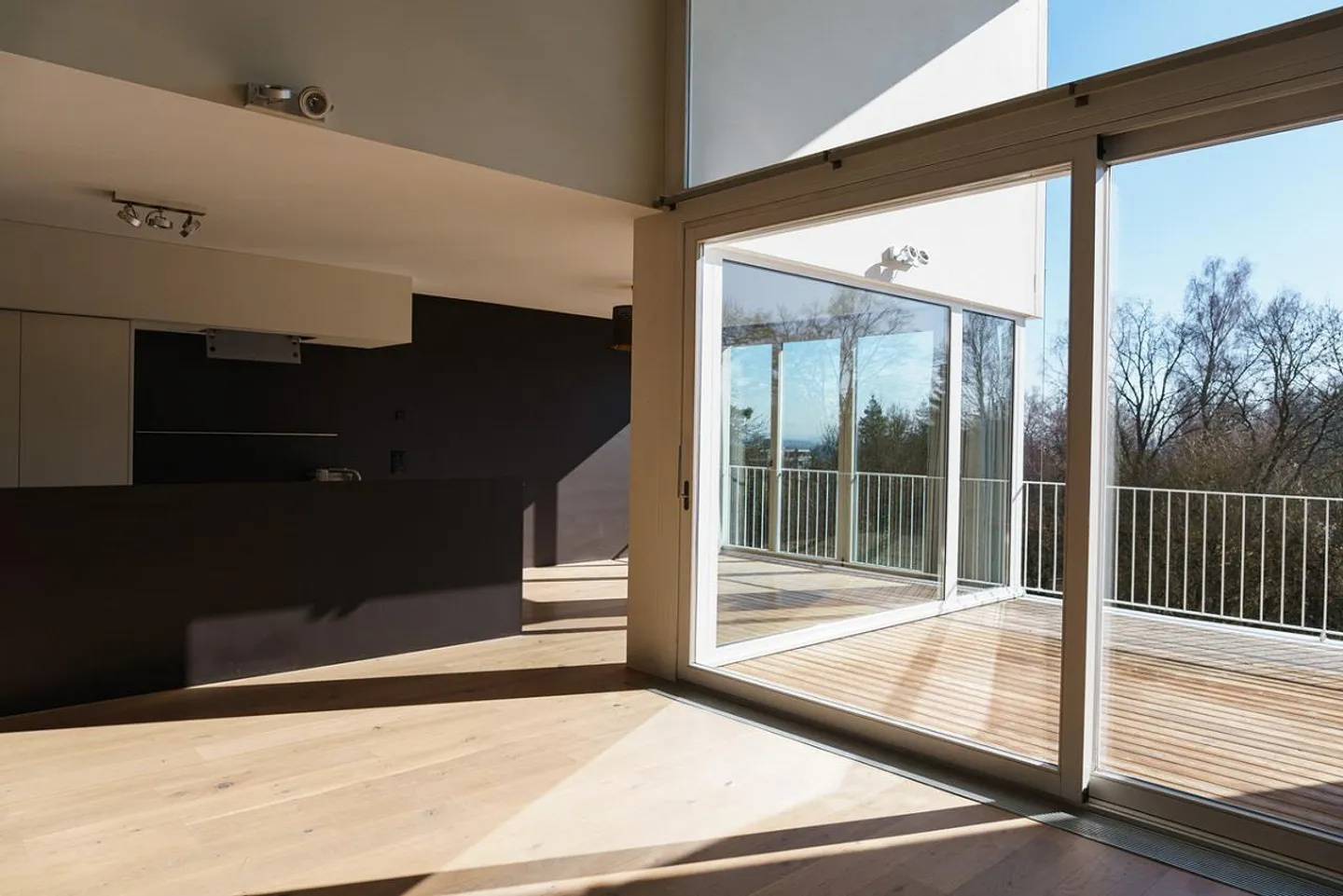 Stilvolle Attikawohnung in Neuhausen - Foto 2 von 11