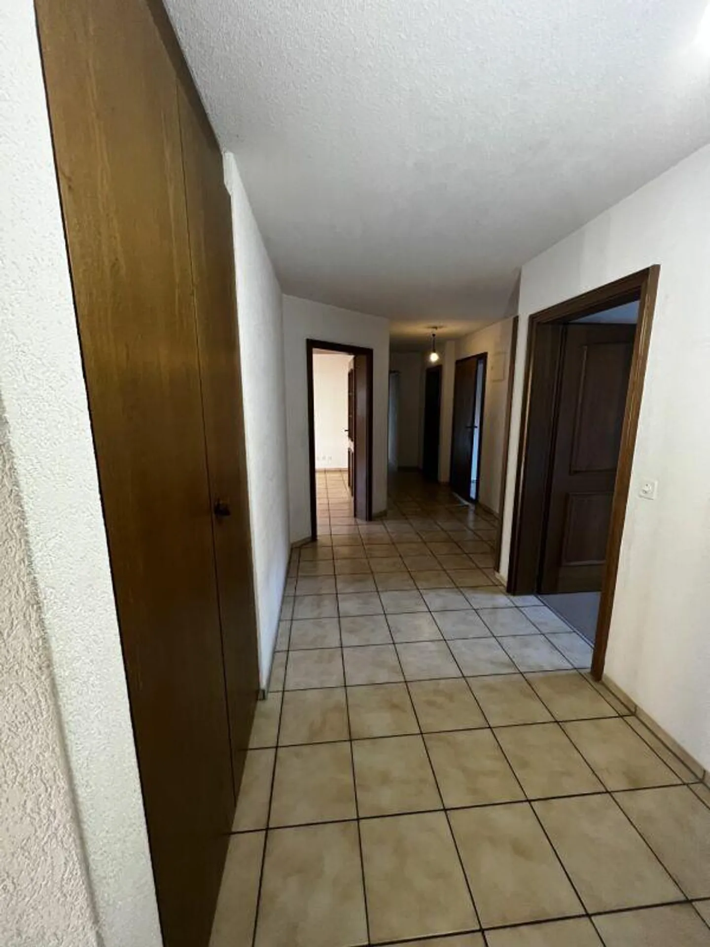Ein Platz zum Bleiben: 4.5-Zimmer Wohnung mit Herz und Charme - Photo 9 of 10