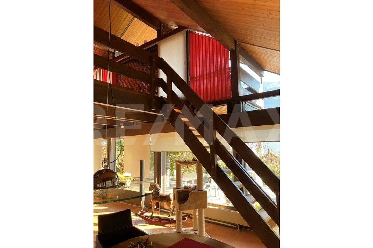 Geräumiges Familienhaus mit Seeblick - Foto 8 von 13