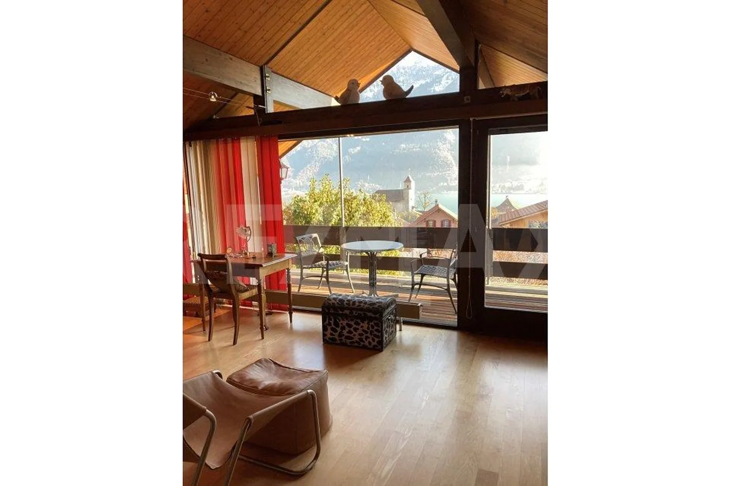 Geräumiges Familienhaus mit Seeblick - Foto 9 von 13