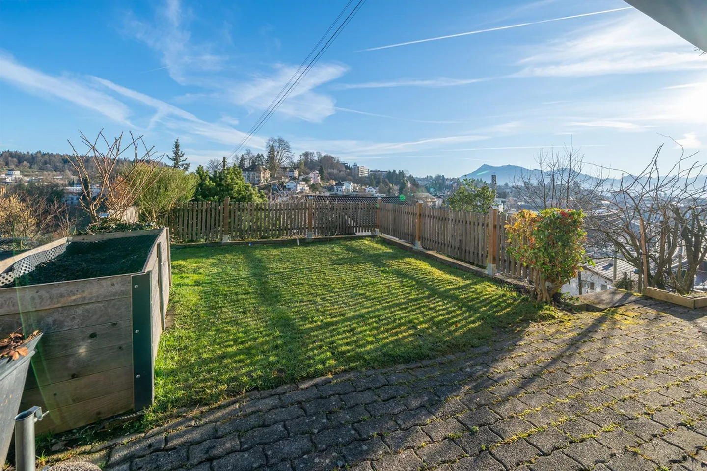 Charmantes Einfamilienhaus mit Garten - Foto 6 von 8