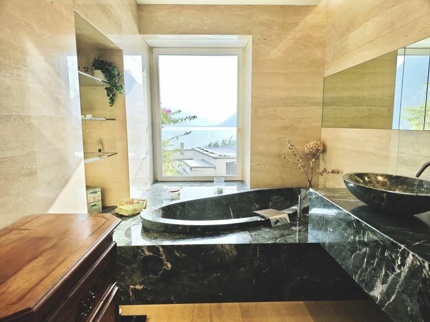 Lugano Castagnola: Appartamento esclusivo con piscina privata, giar... - Foto 15 di 18