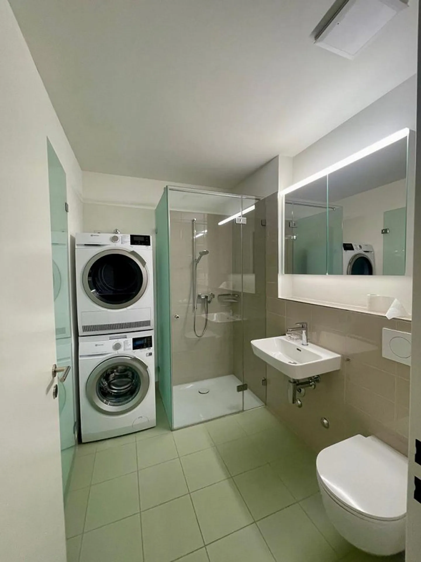 Living in the bustling property 'ZHIL Manegg' - Photo 8 of 8