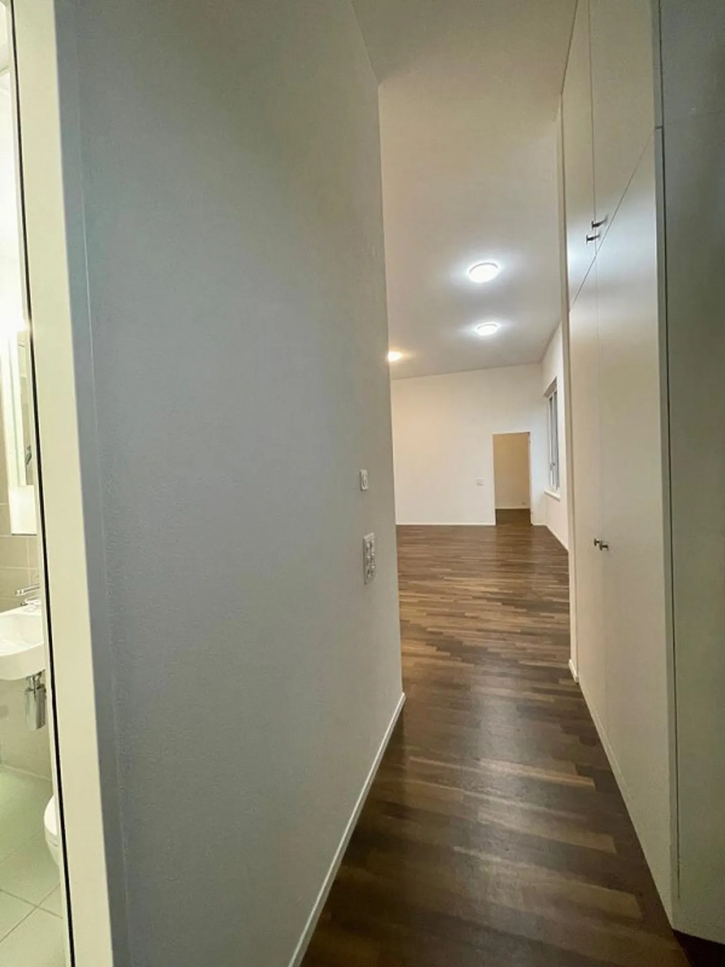 Living in the bustling property 'ZHIL Manegg' - Photo 7 of 8