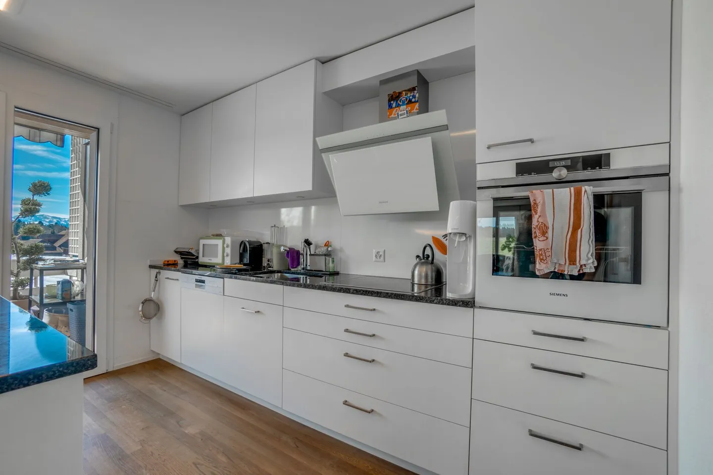 Appartamento da sogno di 4,5 stanze in un complesso residenziale tranquillo e ben curato - Foto 5 di 13
