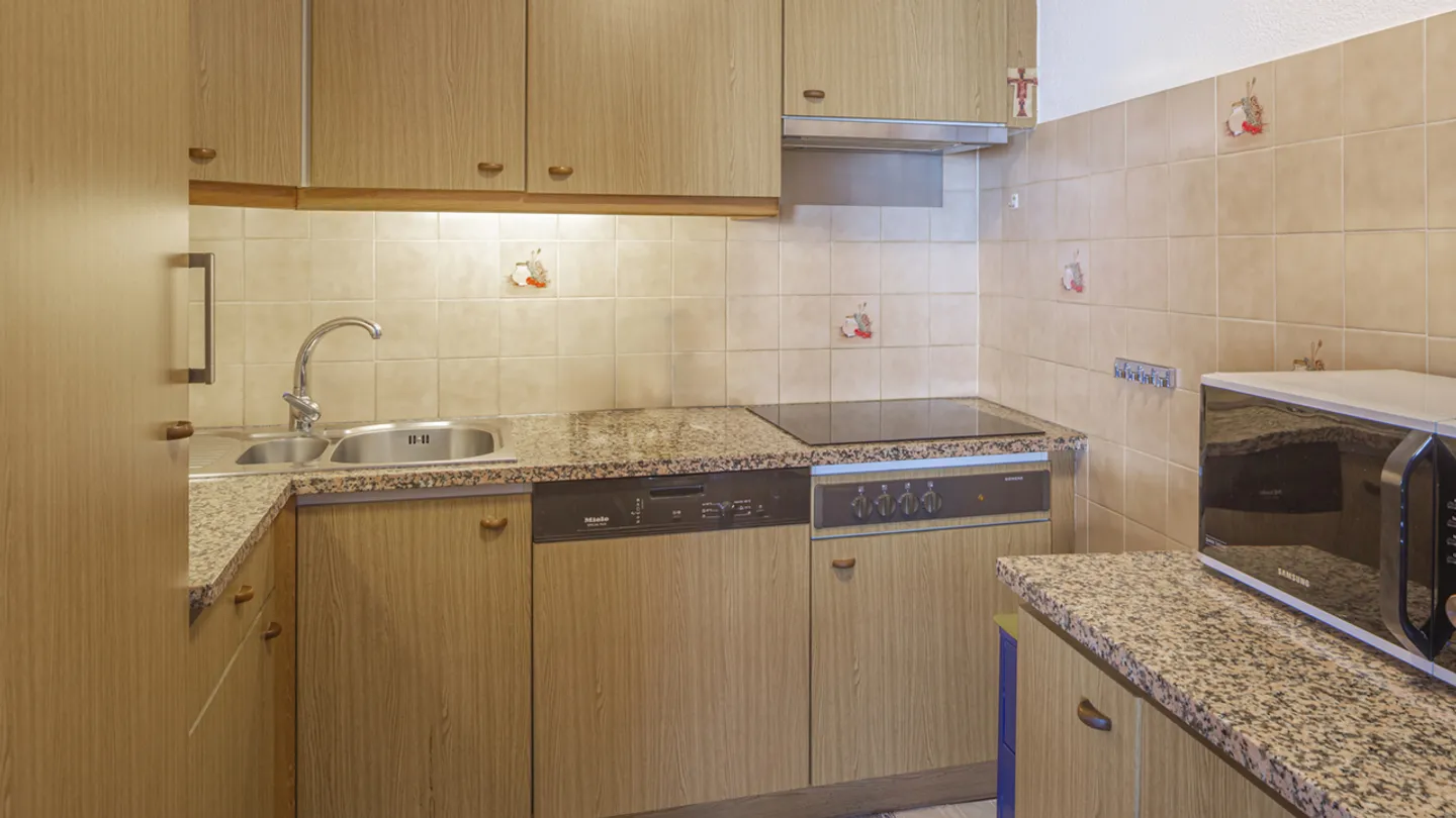 Spacious, well-kept and sunny - Photo 4 of 5