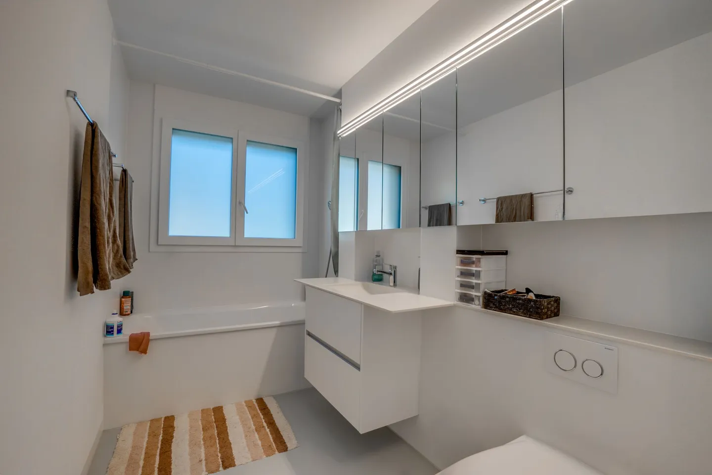 Appartamento da sogno di 4,5 stanze in un complesso residenziale tranquillo e ben curato - Foto 10 di 13