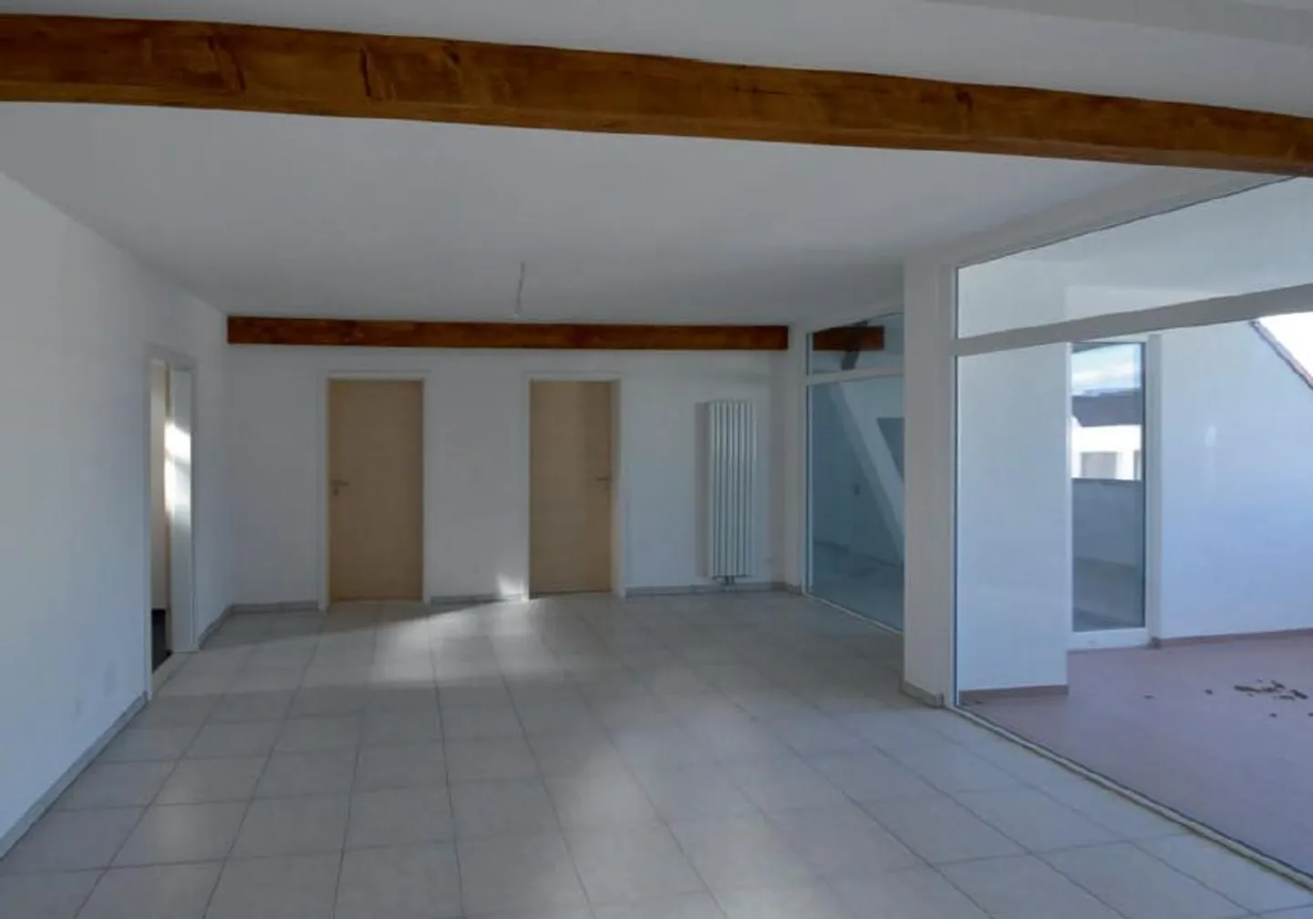 Moderne 3,5 Zimmer Dachwohnung mit Balkon und grossem Dachraum - Foto 5 von 8