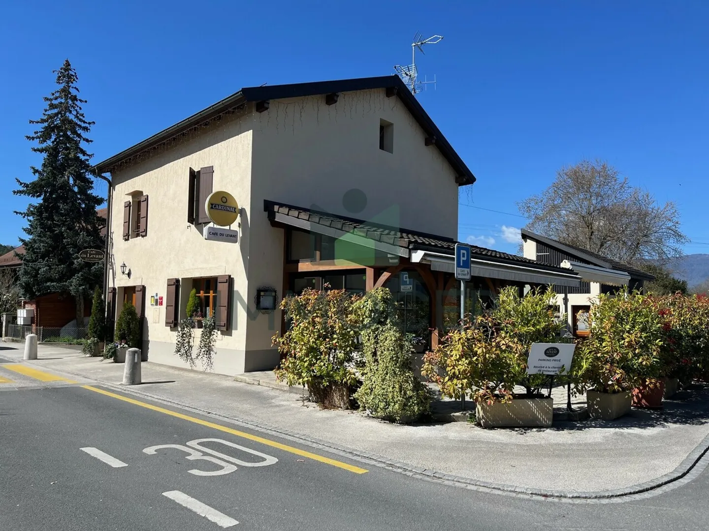 Habitat di gruppo nel cuore della campagna ginevrina - Foto 7 di 8