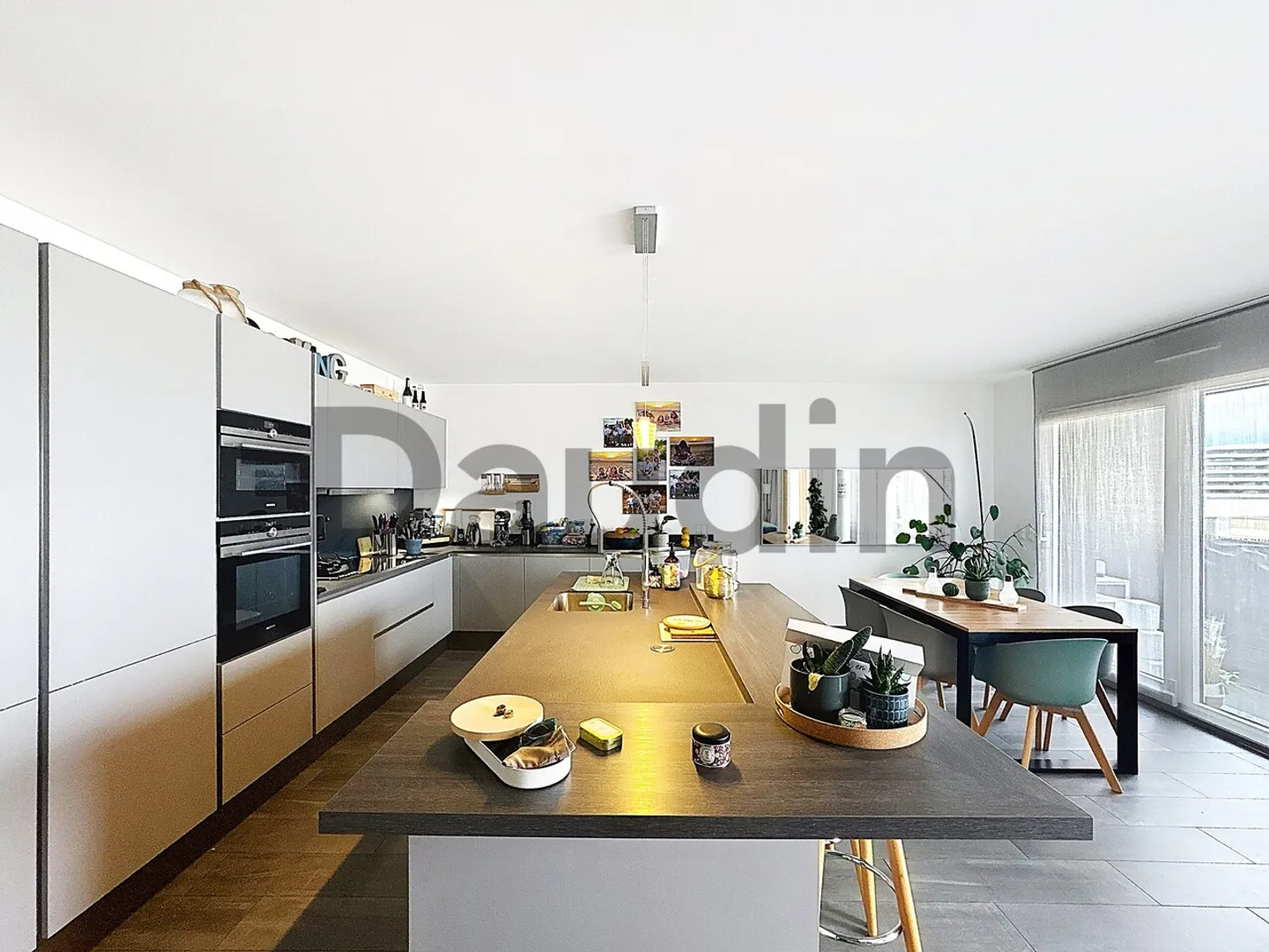 Magnifico appartamento di 6 stanze con vista panoramica sul Giura - Foto 3 di 13