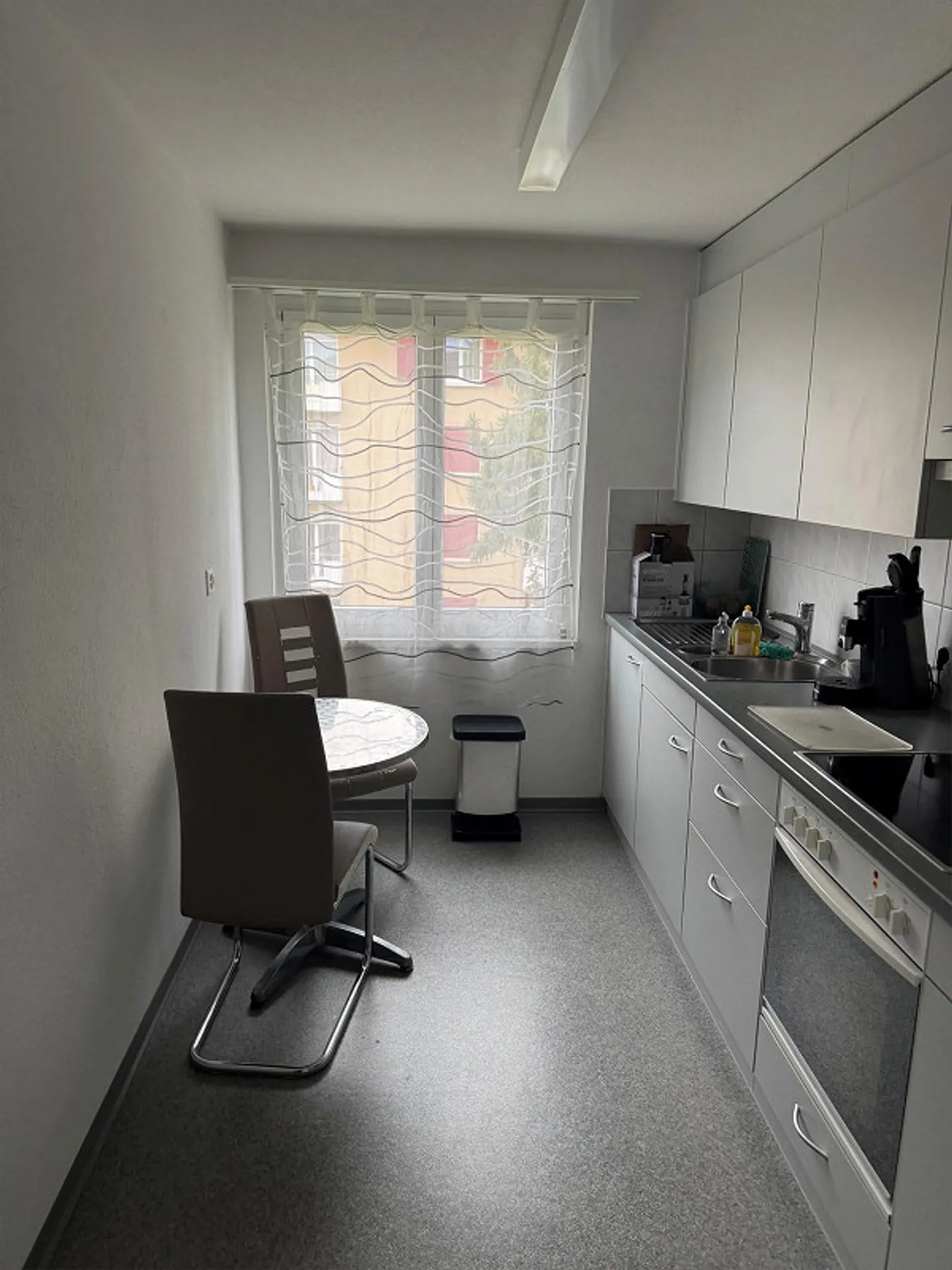 Appartamento di 4.0 stanze in affitto in posizione centrale - Foto 2 di 7