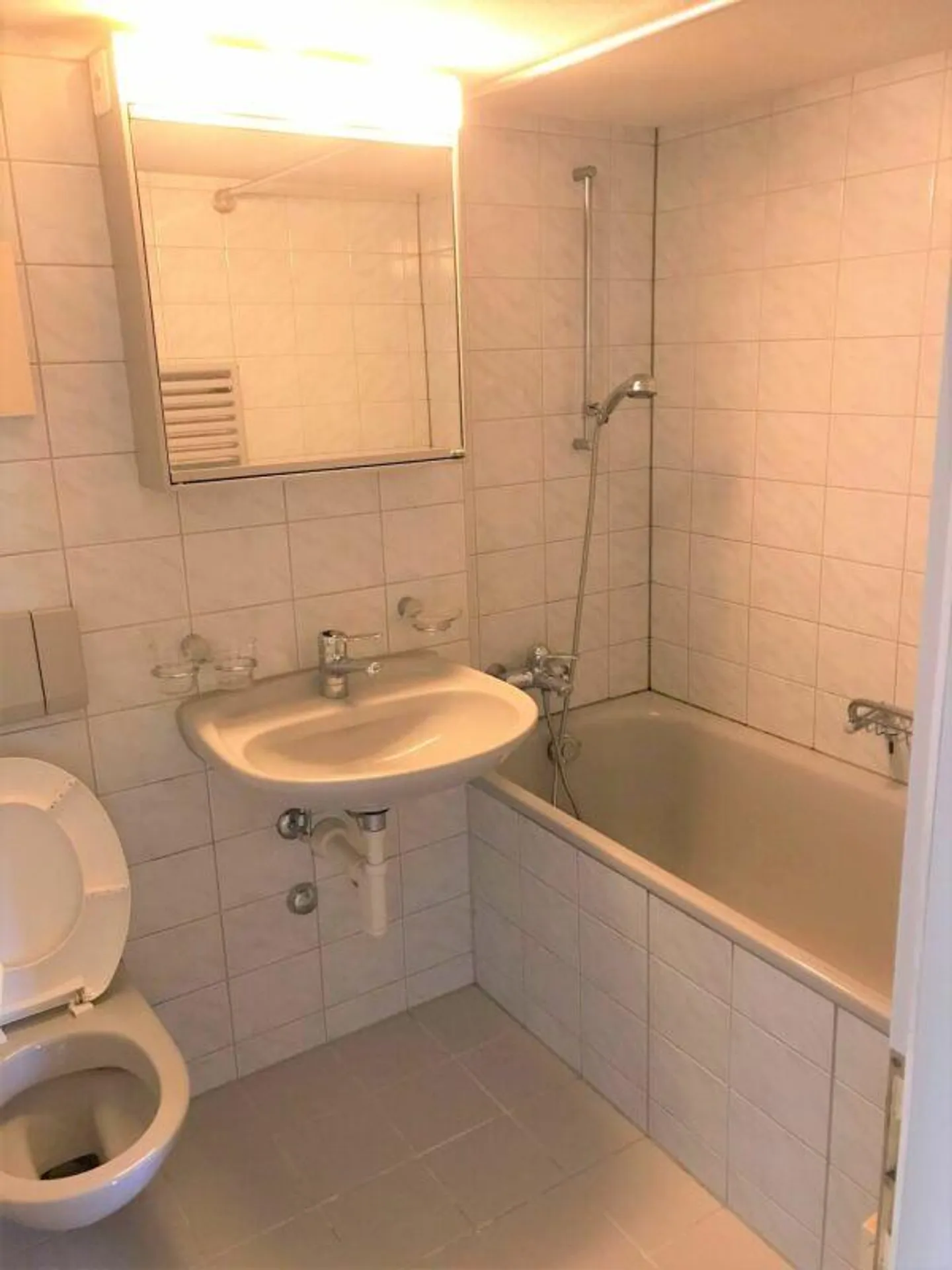 Cozy 2.5-room apartment with balcony - Photo 7 of 7