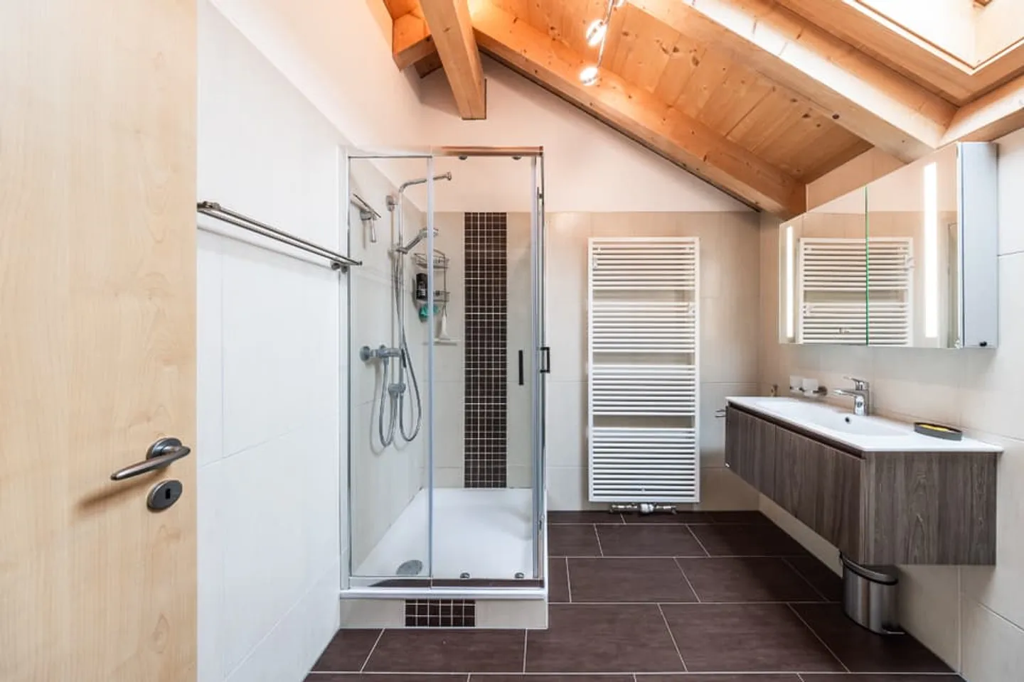 Bâtisse coup de coeur en zone agricole - Photo 10 sur 11