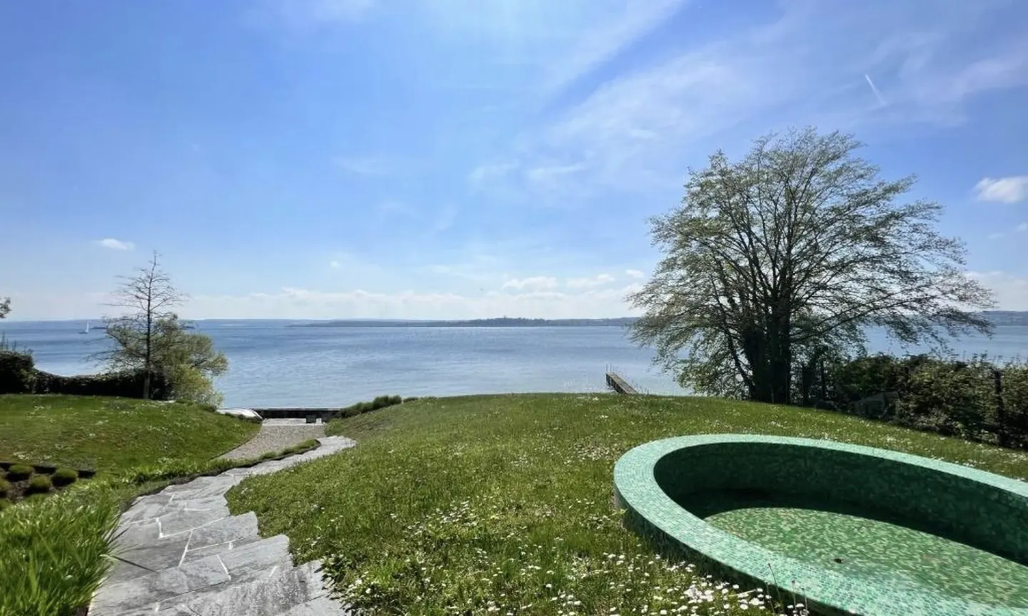 Villa da sogno direttamente sul lago - Foto 2 di 2