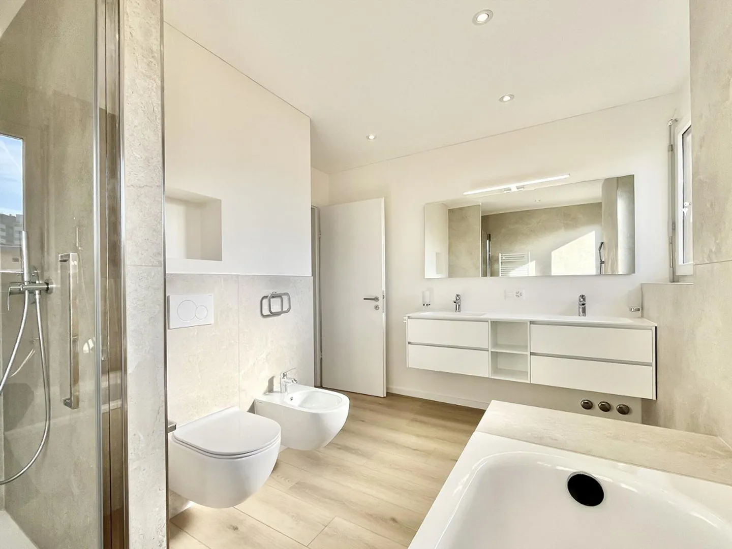 PRIMA LOCAZIONE - 5,5 STANZE A PREGASSONA IN AFFITTO - Foto 4 di 9