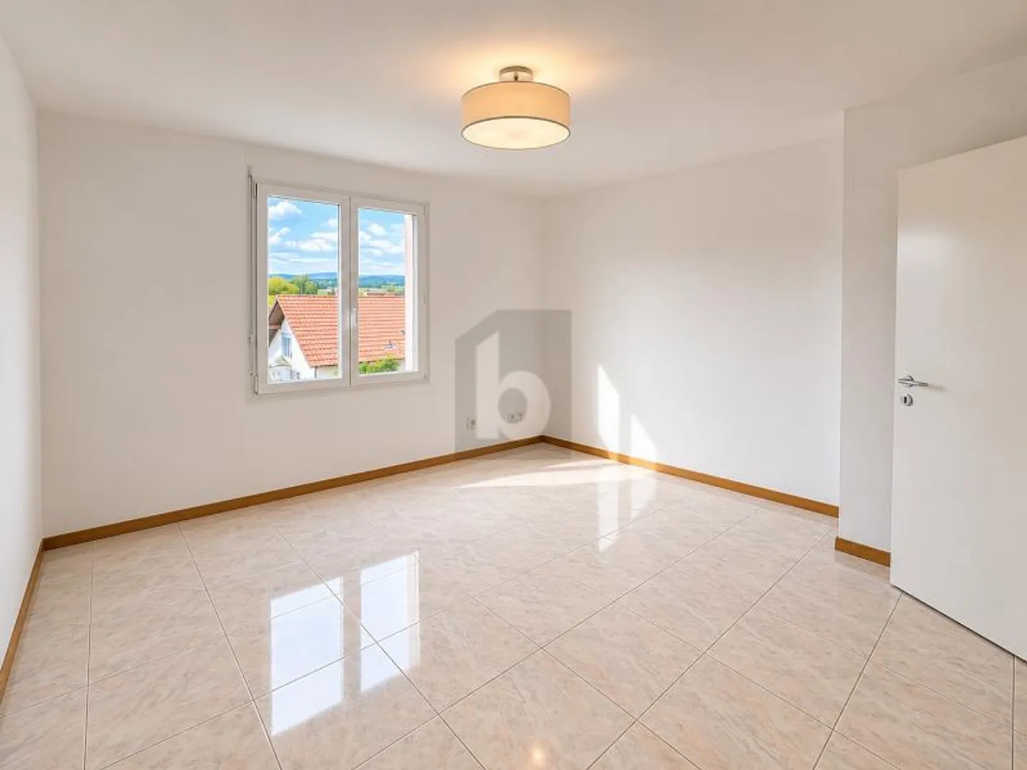 Moderne Maisonette in Niederbipp - Foto 2 von 6