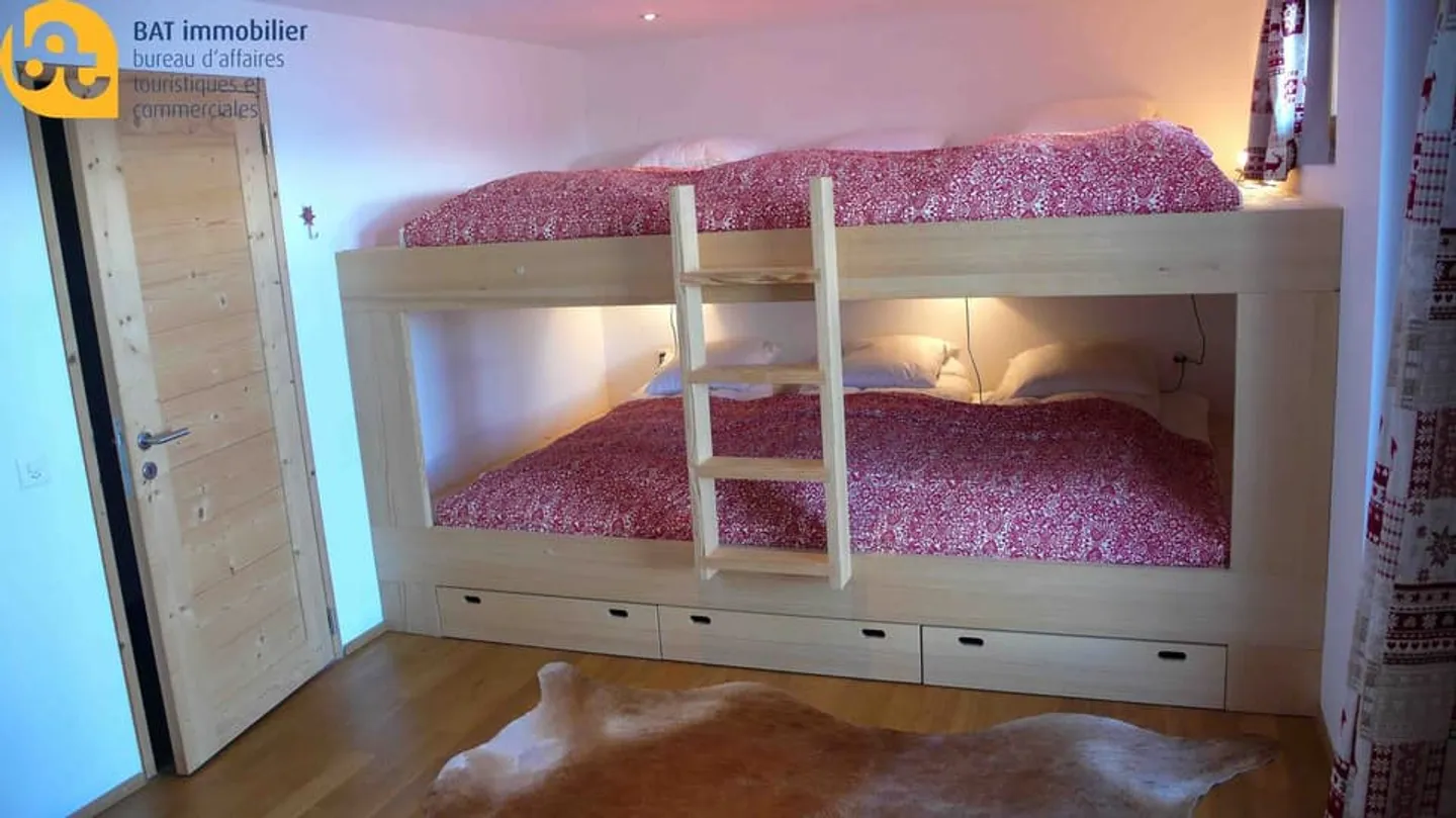 Ferienvermietung - Wunderschönes Chalet in Nax - Foto 10 von 13