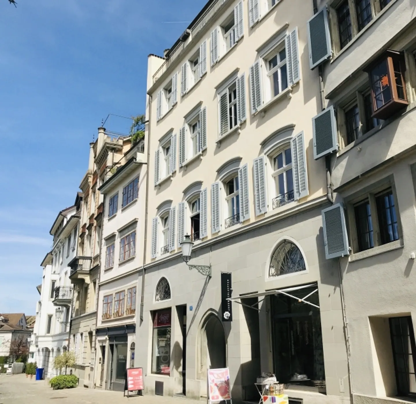 Boutique di charme nella città vecchia perfetta per marchi affermati - Foto 7 di 8