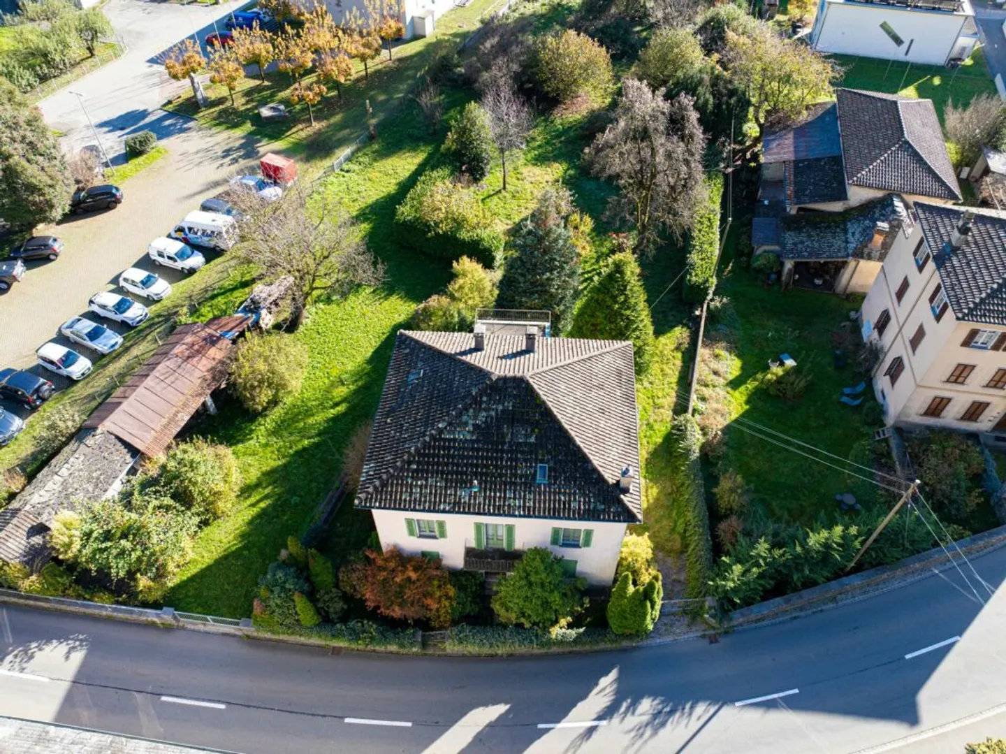 SAN VITTORE - 2 bebaubare Grundstücke und Villa zur Renovierung - Foto 4 von 5