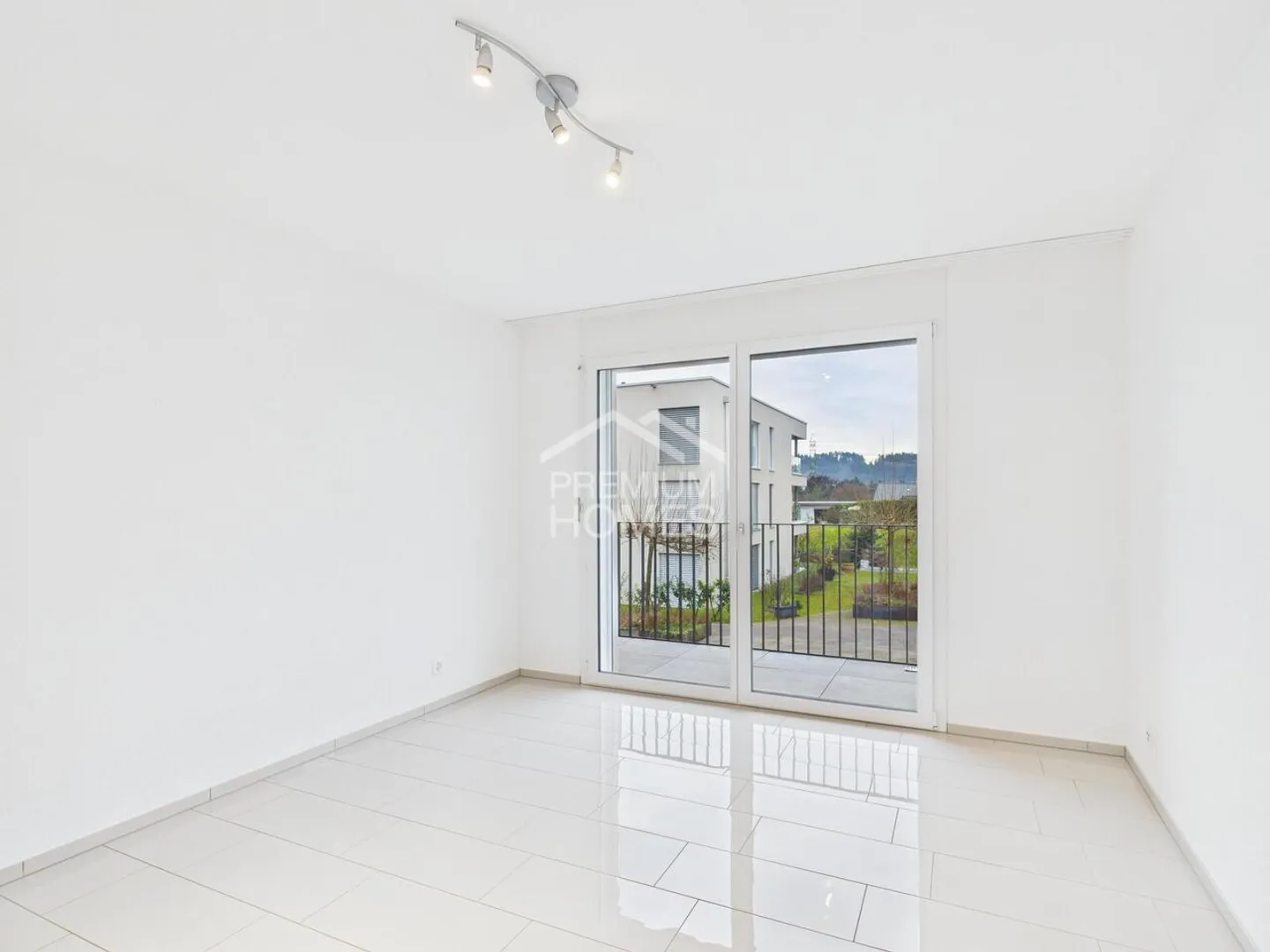 Appartement de vie confortable - Photo 5 sur 11