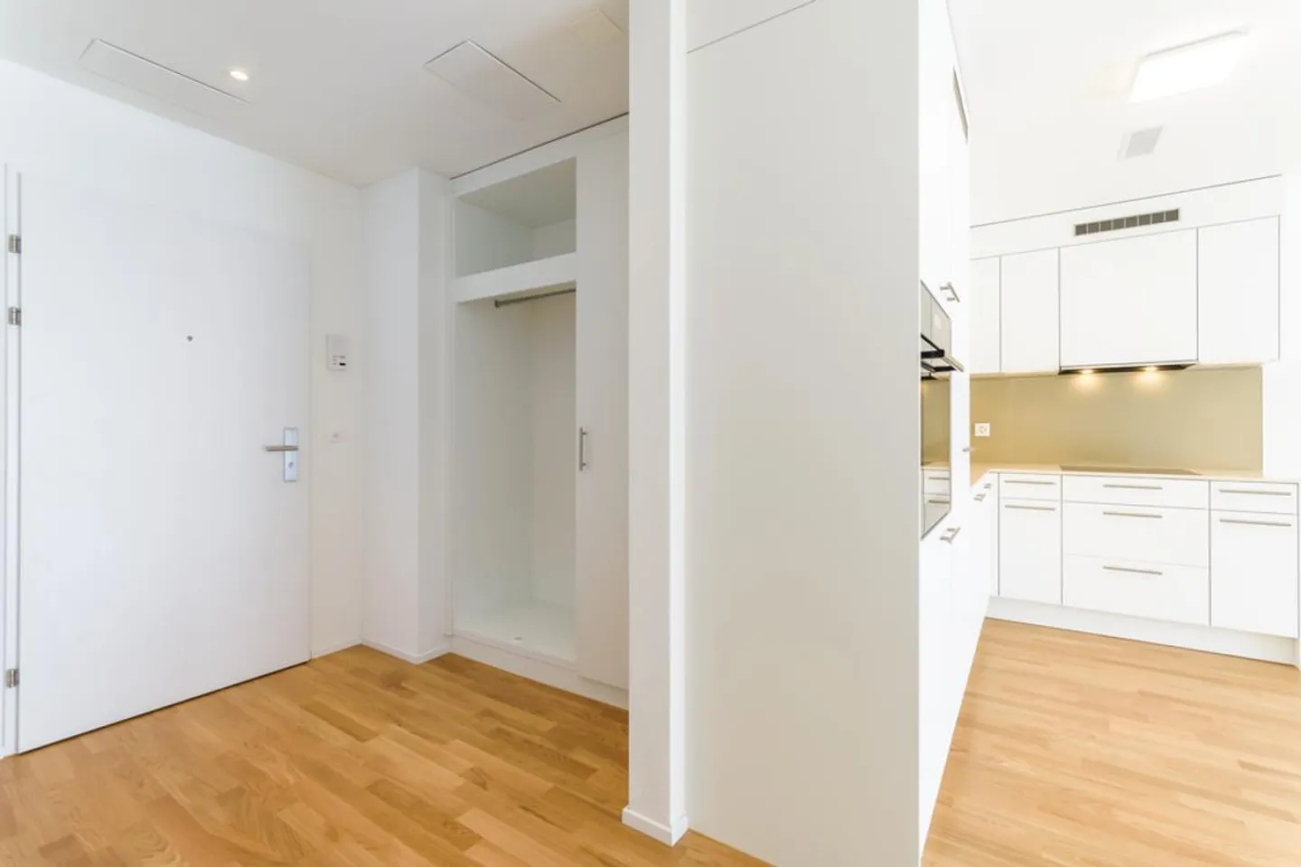 Vivere modernamente in una posizione soleggiata - Foto 2 di 5