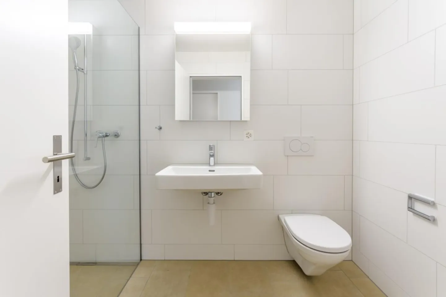 Vivere modernamente in una posizione soleggiata - Foto 3 di 5