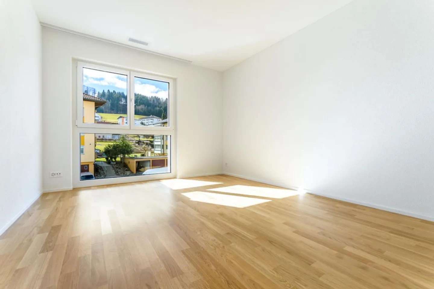 Vivere modernamente in una posizione soleggiata - Foto 5 di 5