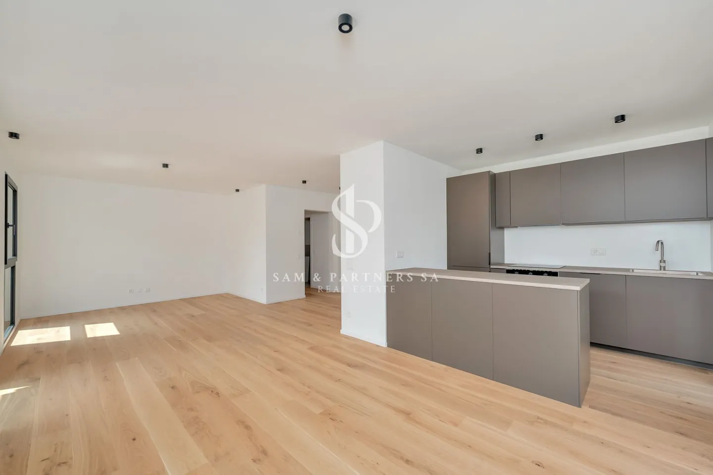 Appartement moderne de 3.5 pièces avec vue sur le lac - Photo 1 sur 11