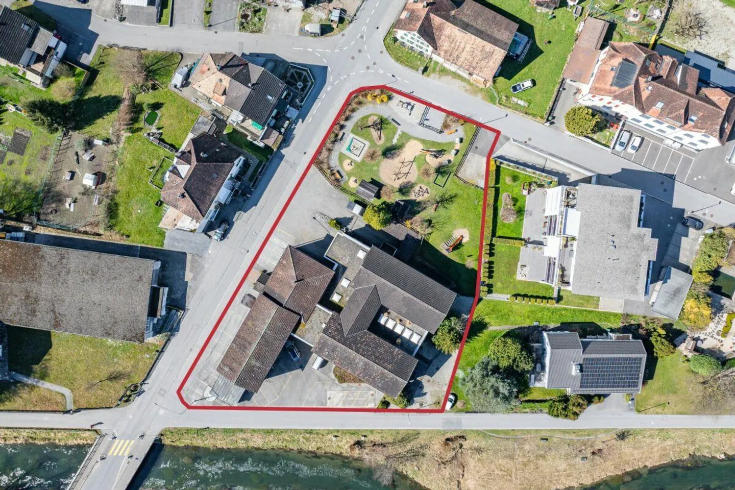 Proprietà commerciale con potenziale di sviluppo - Foto 4 di 15